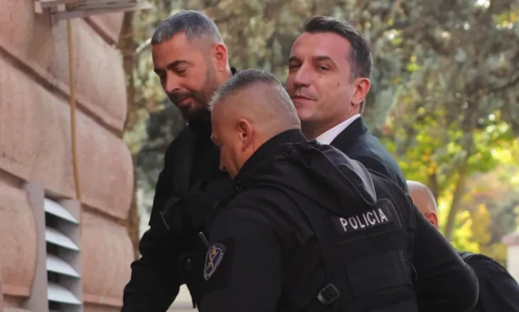 Zbatohet vendimi i GJKKO-së: Veliaj do të njihet me aktet hetimore, i dërgohet në burg dosja me 28 mijë faqe