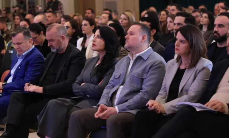 Zbulohen emrat/ Kush janë drejtuesit e rinj të PS në 12 qarqet, Rama i beson Ballukut sërish drejtimin e Fierit