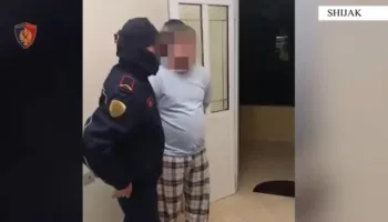 Zbulohet magazina e drogës në Shijak, 4 të arrestuar, një prej tyre punonjës i OSHEE-së