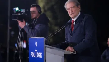 Zbulohet ora e protestës së 12 marsit para parlamentit