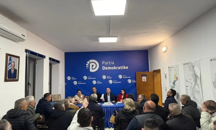 Zgjedhjet për kreun e ri të degës së PD në Shkodër, tensione dhe përplasje fizike mes anëtarëve pas konfirmimit të kandidatëve