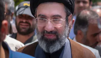 ZGJIDHET LIDERI I RI SUPREM I IRANIT, DJALI KHAMENEI