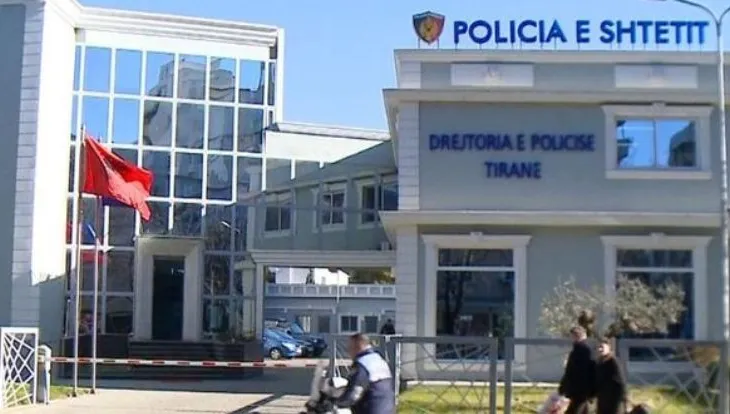 Zhduket pa gjurmë 13-vjeçari në Tiranë, familjarët ngrenë alarmin, kërkojnë ndihmë për gjetjen e tij (Foto)