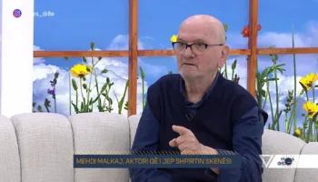 “Zoti ma mori nënën kur isha 5 vjeç”, Mehdi Malkaj përlotet në “Mes’dritë”: Amaneti që u la shoqeve të saj për mua