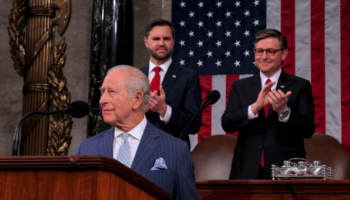 5 elemente që nuk u panë… Karta e fundit e Mbretit Charles në takimin me Trump