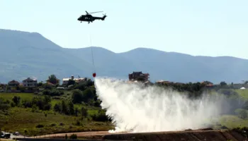 “7 mijë euro/ora e helikopteri…”, zjarrfikësi analizon situatën e djeshme të djegies së pallatit pranë QSUT