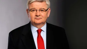 A do të mbijetojë NATO? Përgjigjet ish-ministri i Jashtëm gjerman Joschka Fischer