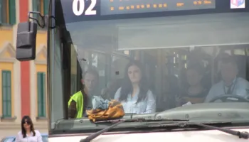 A do të reduktohet flota e autobusëve? Shoqata e Transportit letër ministrave, nesër pritet vendim