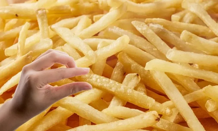 A jeni një ‘hajdut patatesh të skuqura’? Studimi zbulon se ato kanë vërtet shije më të mirë nga pjata e dikujt tjetër