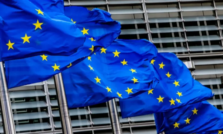 A po bllokohen apo jo negociatat e anëtarësimit? Përgjigjet Komisioni Europian