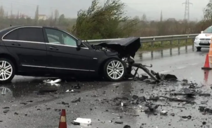 Aksident në rrugën e Lumit të Vlorës, disa persona të lënduar