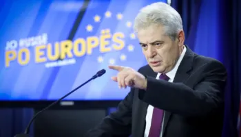 Ali Ahmeti letër të hapur: Shqipja nuk negociohet. Çdo tentativë për ta kufizuar, minon rendin kushtetues