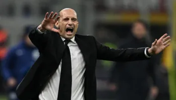 Allegri iu jep të drejtë tifozëve për fishkëllimat dhe pranon frikën më të madhe: Championsi është në rrezik