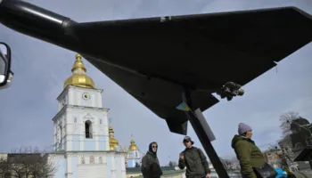 Armëpushimi i Pashkëve rezulton jetëshkurtër, Ukraina dhe Rusia akuzojnë njëra-tjetrën për shkelje të marrëveshjes