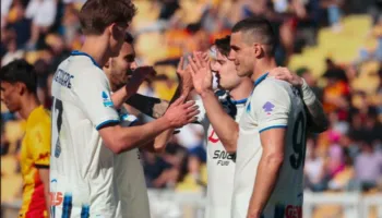 Atalanta fundos Leece-n dhe rikthehet në garë për Europën (video)
