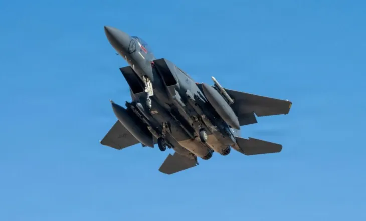 Avioni luftarak amerikan F-15E rrëzohet mbi Iran, nis operacion urgjent shpëtimi për ekuipazhin