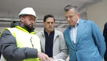 Balla inspekton punimet në Laknas. Së shpejti 800 nxënës do të kenë një shkollë të re me standarde europiane