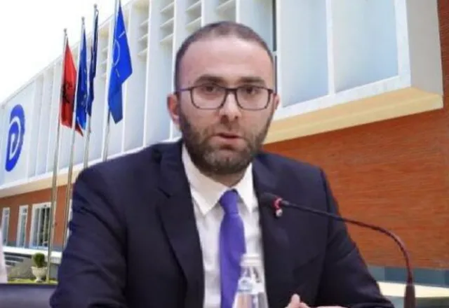 Bardhi akuza Ramës: Sa më shumë që mohon një problem, aq më thellë është i zhytur!