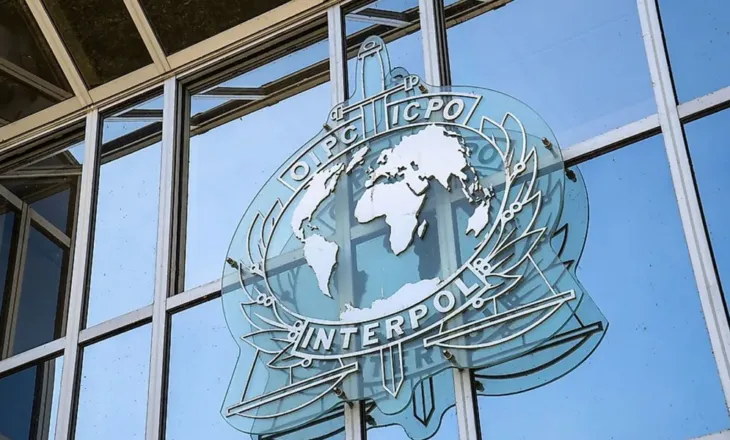 Bashkëpunoi në vrasjen e dy personave/ Ekstradohet nga Franca 43-vjeçari shqiptar (EMRI)