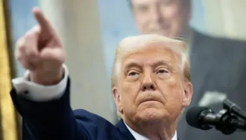 “Bastardë të çmendur, hapeni ngushticën e mallkuar”, Trump kërcënon Iranin: Të martën do godasim termocentralin