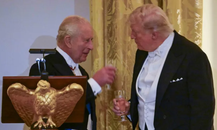 Batuta diplomatike në Shtëpinë e Bardhë, Mbreti Karli III në takimin me Trump: Pa britanikët do të flisnit frëngjisht