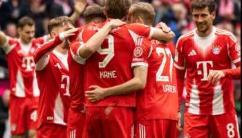 Bayern ia hedh paq, do të luajë në “Allianz Arena-n” e mbushur plot ndaj PSG-së. Gjobë 90.000 euro për bavarezët