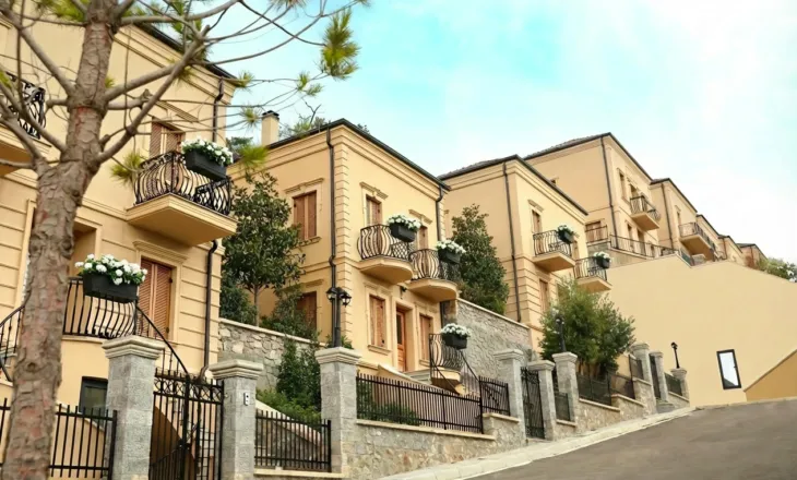 Belvedere Korça, rezidenca e vetme malore në Shqipëri