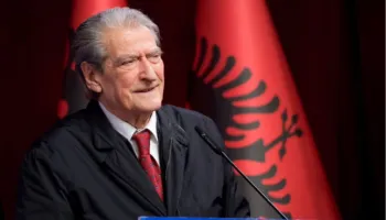 “Berisha e ka vendin në burg”, avokati: Disponon 230 pasuri të paluajtshme brenda dhe jashtë Shqipërisë!