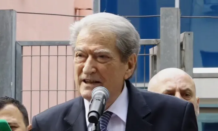 Berisha paraqitet në SPAK dhe ‘nuk i ndahet’ Dumanit: Po hidhte valle me Irenën!