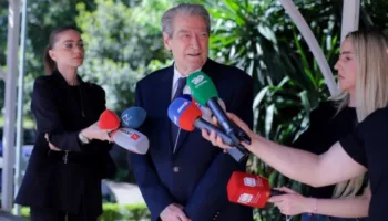 Berisha: Shqipëria epiqendra e mashtrimeve, call center-at lidhje me Olsi Ramën