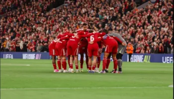 Bie pista Xabi Alonso, Liverpool bën zgjedhjen e çuditshme për trajnerin e sezonit të ri