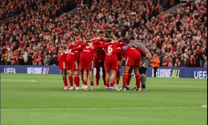 Bie pista Xabi Alonso, Liverpool bën zgjedhjen e çuditshme për trajnerin e sezonit të ri