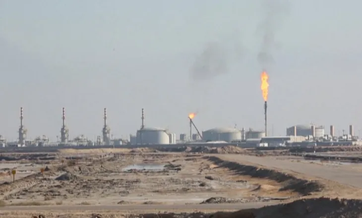 Bllokada e Hormuzit/ Çmimet e naftës “fluturojnë”, ari i zi shitet me 115 dollarë për fuçi