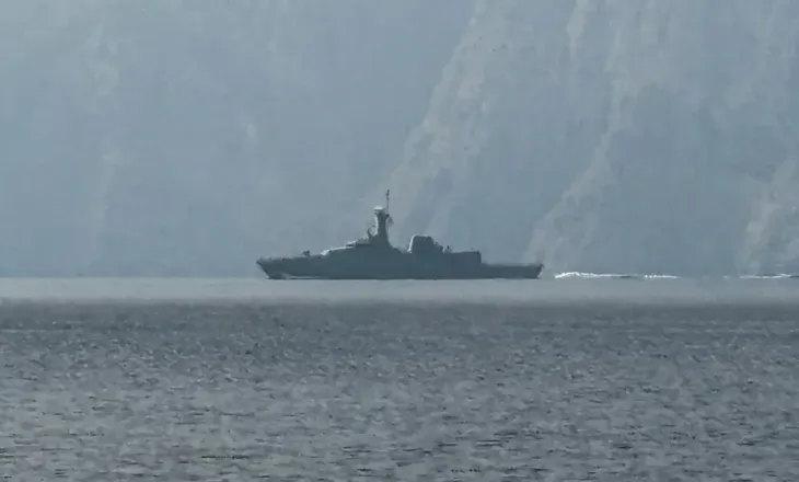 Bllokada në Hormuz: Sa mund të rezistojë Irani dhe çfarë rrezikon SHBA?