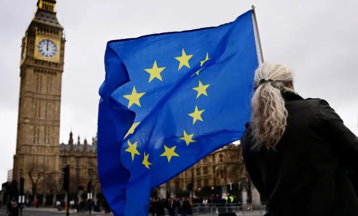 Britanikët pendohen për Brexit, 10 vjet më vonë, duan rikthim në Bashkimin Europian
