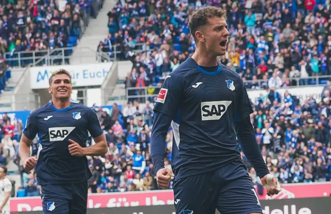 Bundesliga ka një yll të ri, quhet FISNIK ASLLANI. Sulmuesi i Kosovës shënon golin e javës (video)