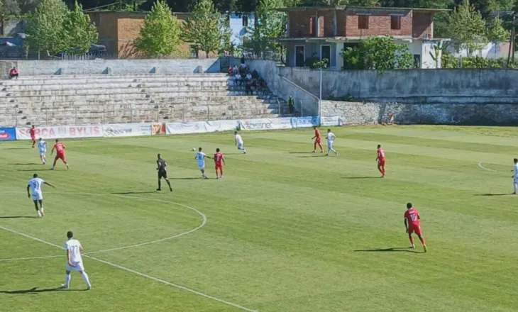 Bylis thyen Teutën, durrsakët me sytë nga zona e kuqe