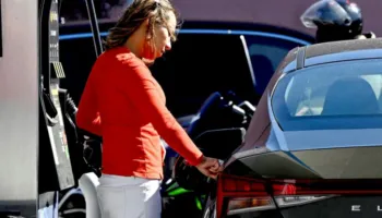 Çmimet e karburanteve rriten sërish, s’ka pritshmëri për ulje