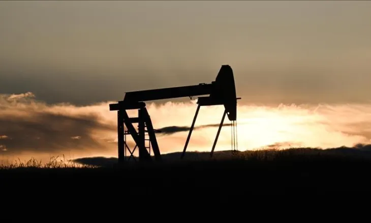 Çmimi i naftës arrin më shumë se 126 dollarë për fuçi, niveli më i lartë që nga viti 2022