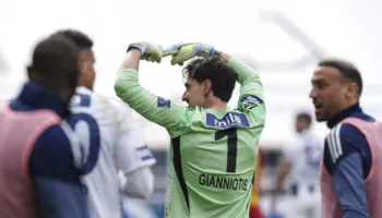 Çmimi “Puskas” për këtë vit do të shkojë në Superligën turke? Portieri grek shënon gol nga porta në portë (video)