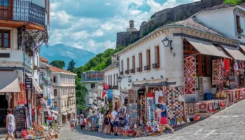 CNN Travel: Shqipëria po kthehet në destinacionin e ri të amerikanëve në Evropë