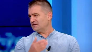 Demokratët e Durrësit kërkuan ballafaqim, Ibsen Elezi: Berisha po zvogëlon PD, nuk ka më shumë se 25 mijë vota