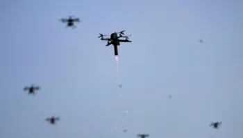 DIA amerikane: Irani ka mijëra raketa dhe dronë “kamikazë” në arsenalin e tij