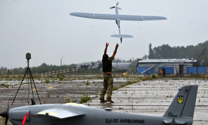 Dronët që ndryshojnë rregullat e lojës: Nga Reaper deri tek mini-bombat e Ukrainës