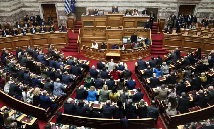 Dyshimet për abuzim me fondet e bujqësisë, Parlamenti grek u heq imunitetin 13 deputetëve! I hapet rruga hetimit nga BE