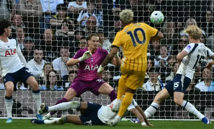 E PABESUESHME! Tottenham befasohet në shtesë dhe vazhdon “agjërimin” prej 15 javësh në PL (video)
