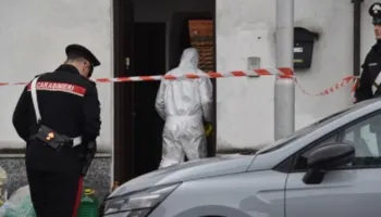 E rëndë në Itali/ 20-vjeçari godet me thikë prindërit dhe vëllain pas sherrit në shtëpi: Doja ta bëja prej kohësh