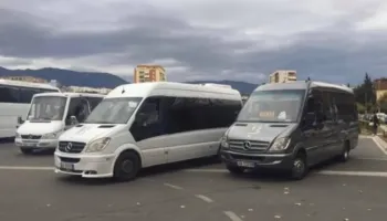 Efektet e rritjes së çmimit të naftës, shtrenjtohen biletat për linjën Korçë-Tiranë! Qytetarët do paguajnë 200 lekë më shumë