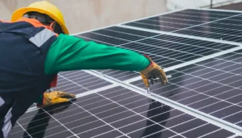 Energjia, privatët “mposhtin” shtetin, rritet në 11% pesha e fotovoltaikëve