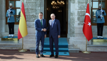 Erdoğan flet me kryeministrin spanjoll, nuk pranon shkatërrimin e Iranit